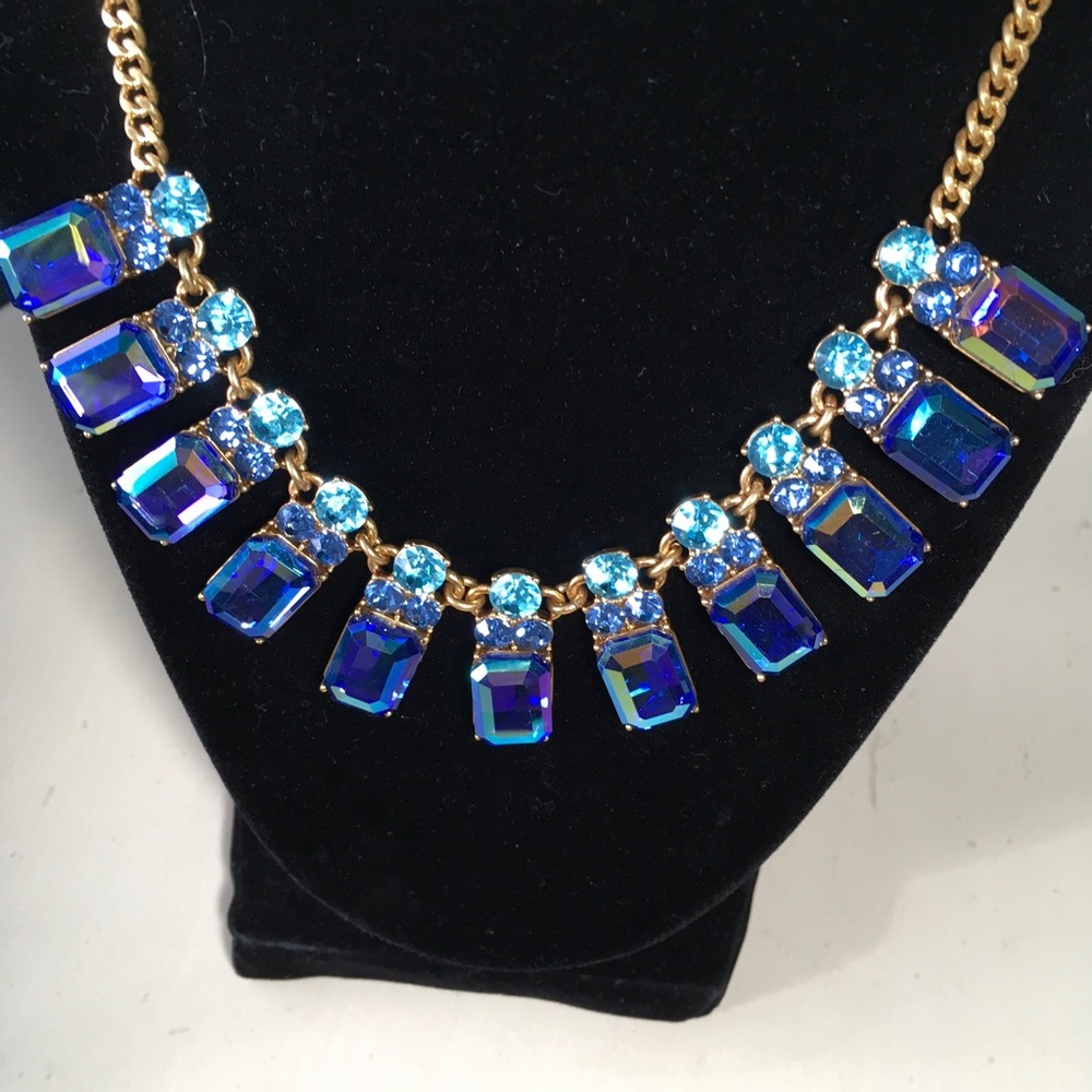 J CREW MULTI BLUE NECKLACE